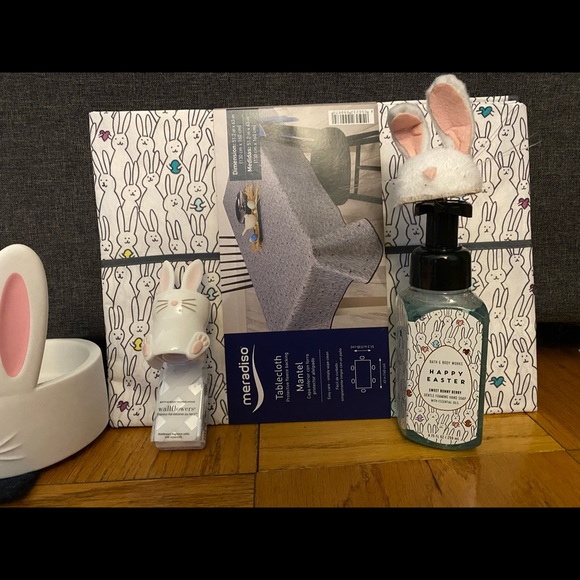 Bath and body works easter decor/soap set! - Picture 2 of 4